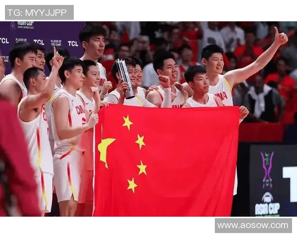 中国男篮亚锦赛对决香港队全力以赴争夺胜利展现团队精神 中国男篮亚锦赛对决香港队全力以赴争夺胜利展现团队精神